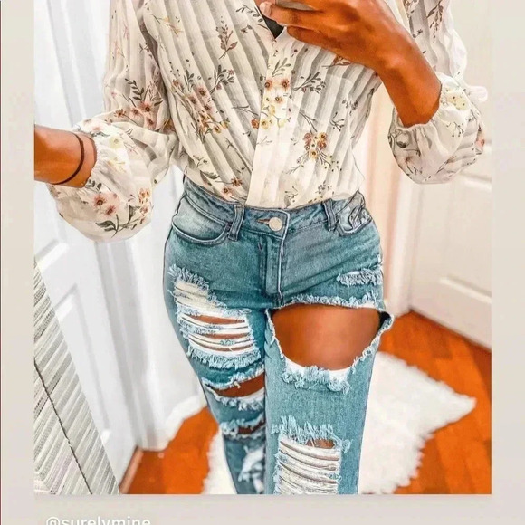 Best seller Jemma Mom Ripped Jeans - Picture 4 of 4